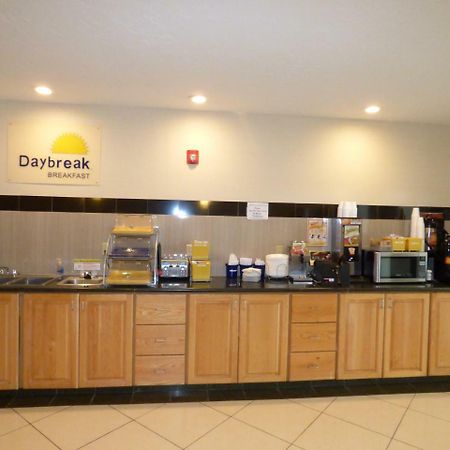 Days Inn By Wyndham Brigham City Exteriör bild
